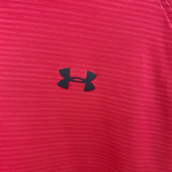 Men’s UA Tech Loose Fit 1/2 Zip. Size L - Picture 5 of 6